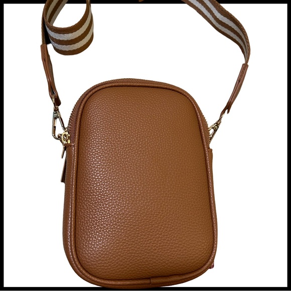 N W/DUST BAG. Mai-Lili-Josephine sold @ANTHROPOLOGY. Crossbody Bag, two straps. - Picture 6 of 14